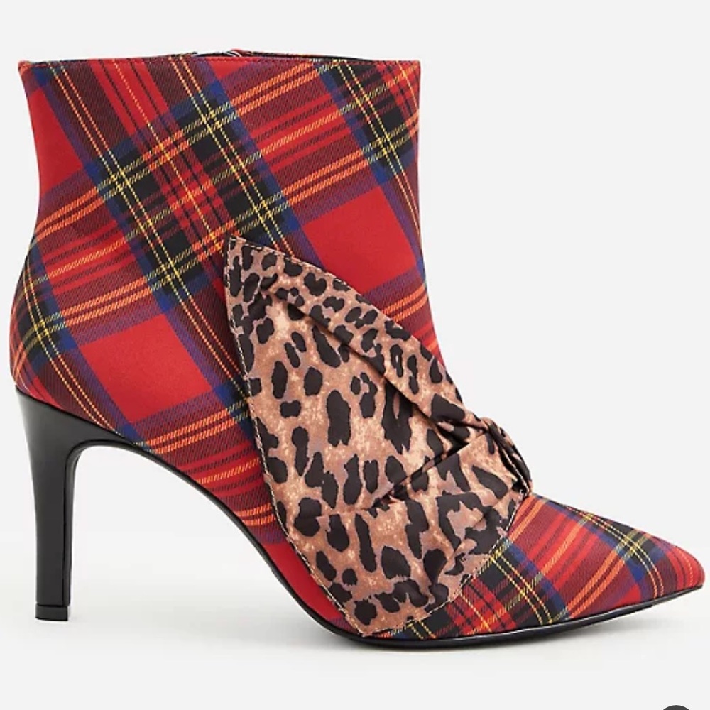 NWT Torrid BETSEY JOHNSON Pointed Toe Heeled Boots